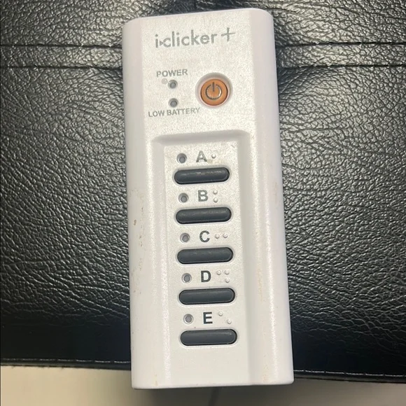 iClicker Plus Remote Control - Picture 2 of 3